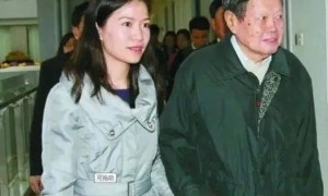 翁帆悄悄生下一子？杨振宁曾说不会让翁帆生孩子，真相到底是什么？